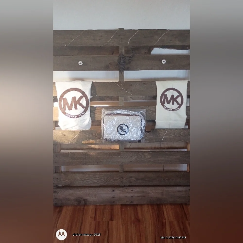 Michael Kors Beige Crossbody Bag - Picture 12 of 16